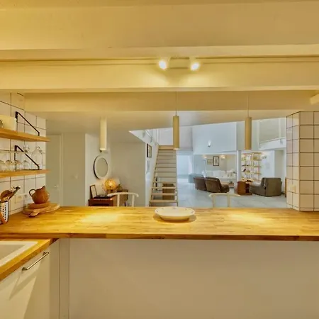 Сasa de vacaciones Loft 250m2 Centre -3 Niveaux & Terrasse Sud